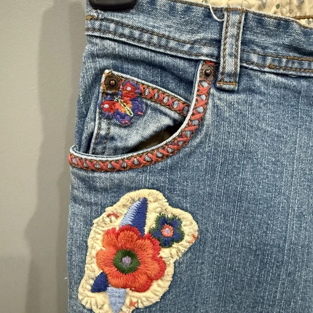The Children's Place Embroidered Capri Pants Blue Jeans Girls 8 Floral Butterfly